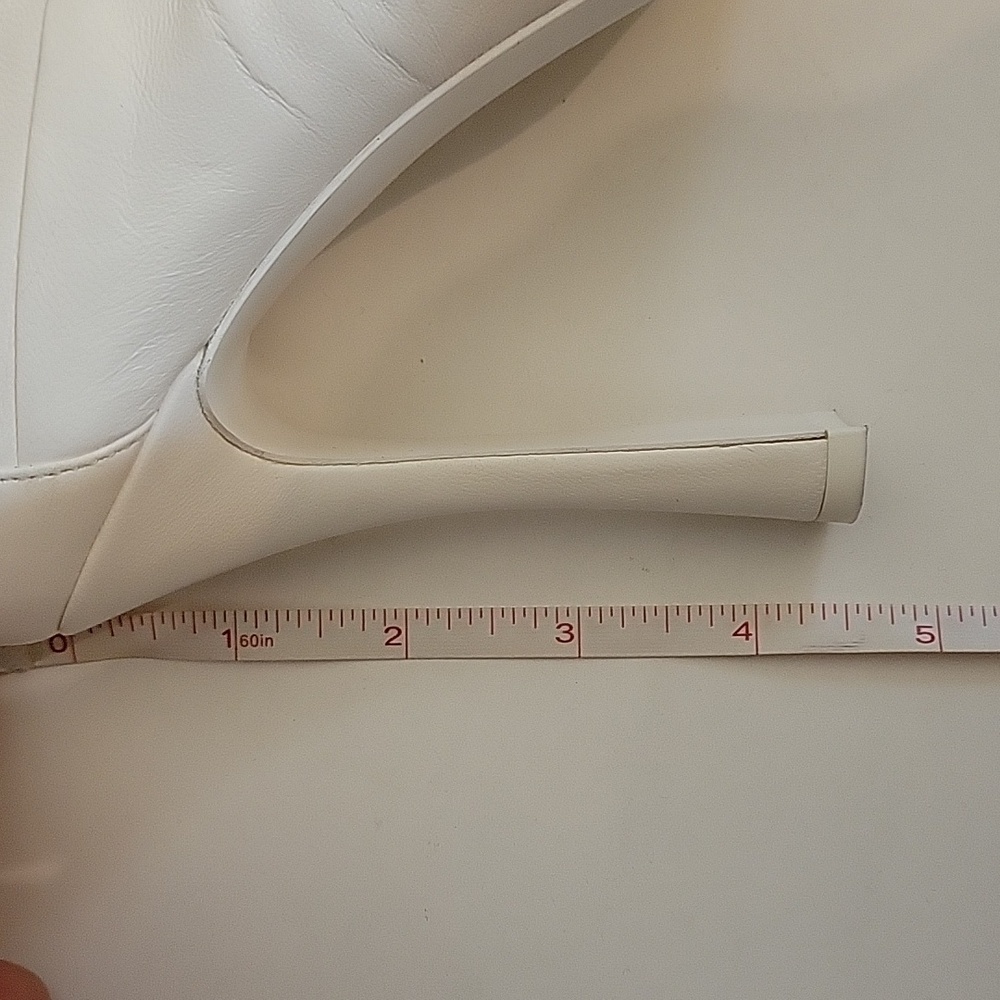 CHANEL white heels- size 39 - Picture 11 of 11